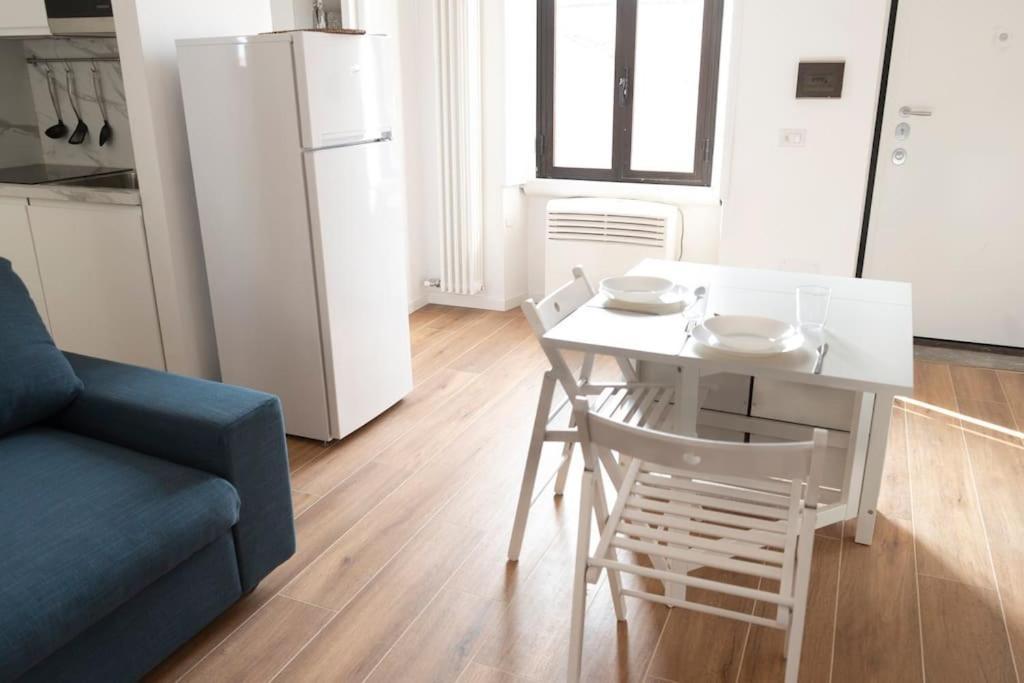 Lo3 • Navigli Chic Apartment • Милан Экстерьер фото